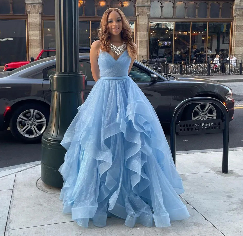 Robe de bal sexy à fines bretelles en tulle bleu clair, inspiration robe de bal, robe de princesse pour une fête d'anniversaire ou une remise de diplôme B380