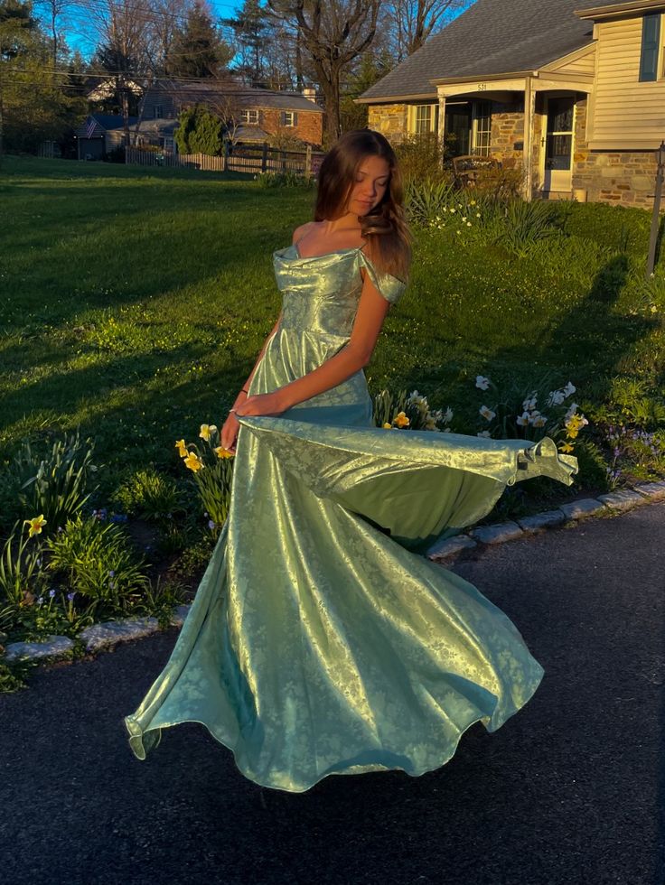 Elegantes, schulterfreies, mintgrünes Satin-Abendkleid in A-Linie mit kurzen Ärmeln, langes, formelles Abendkleid, elegantes Partykleid N223