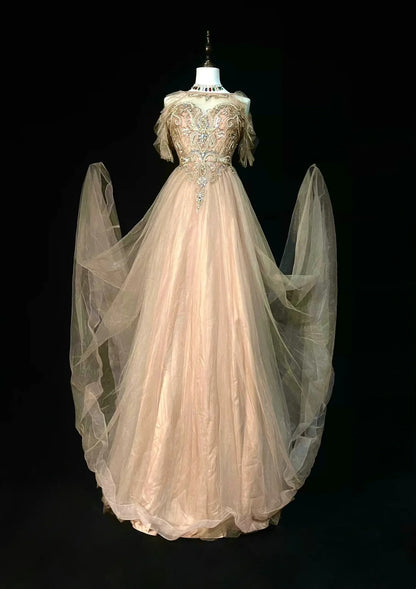 Robe de bal longue en tulle champagne à corsage perlé, coupe trapèze, style modeste, idéale pour les jeunes filles (N1301).