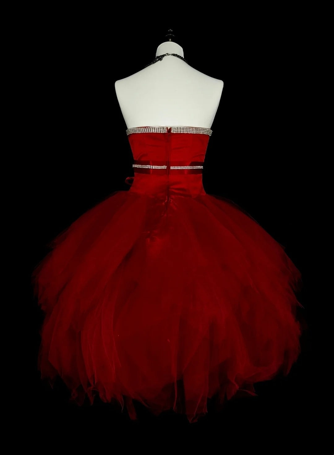 Robe de bal bustier en tulle rouge unique Inspo mode vintage Années 2000 Robes de bal courtes Inspo Robes de bal N2011