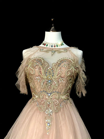 Robe de bal longue en tulle champagne à corsage perlé, coupe trapèze, style modeste, idéale pour les jeunes filles (N1301).