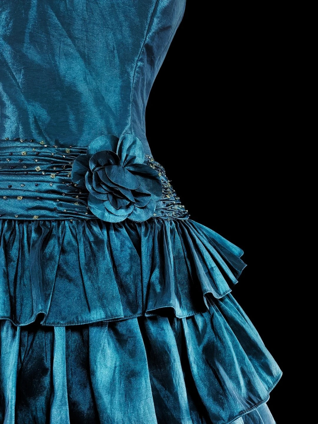 Vintage-Ballkleid mit Spaghettiträgern, blau, kurz, Inspiration für Homecoming-Kleider der 2000er Jahre, N1613