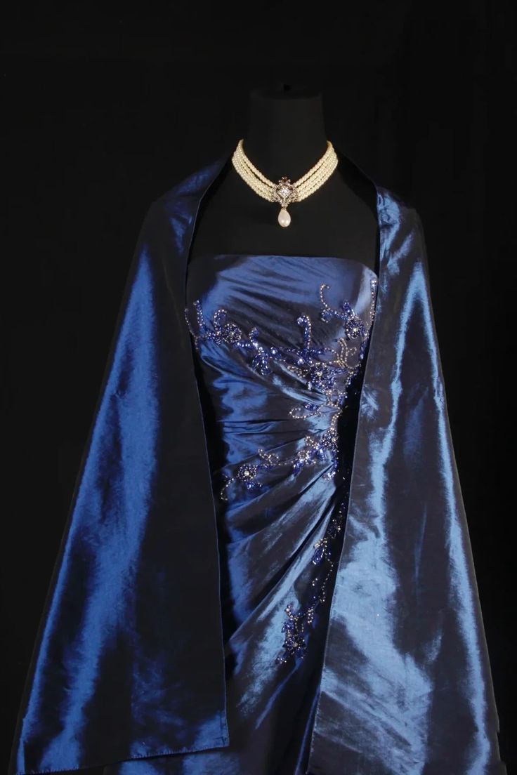 Stunning Navy Blue Strapless Beaded Long Prom Dresses Evening Formal Dress AB318