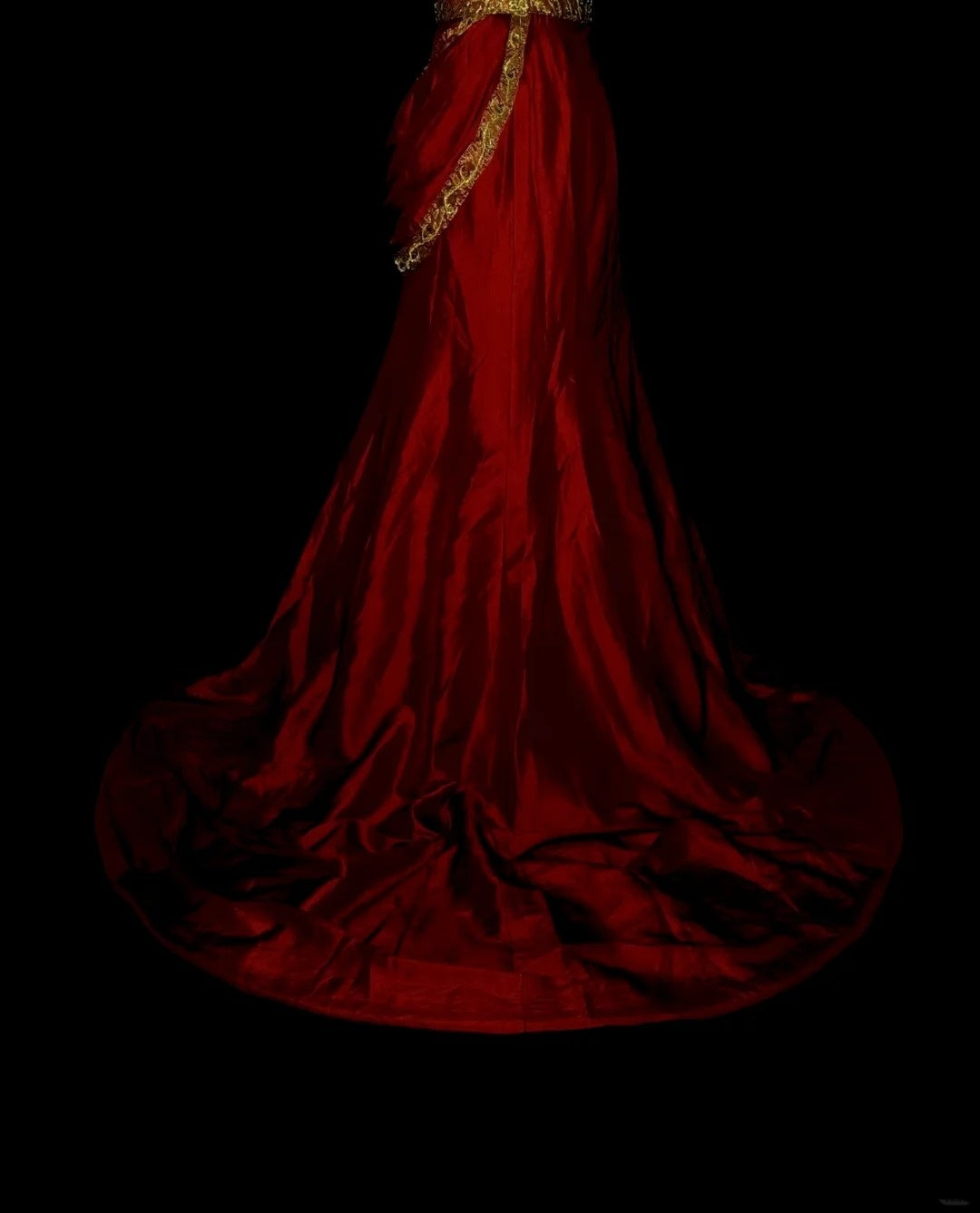 Elegantes, ärmelloses, bordeauxrotes A-Linien-Abendkleid mit goldenen Applikationen und goldenen Applikationen, langes Abendkleid für die Oberstufe (N1369)
