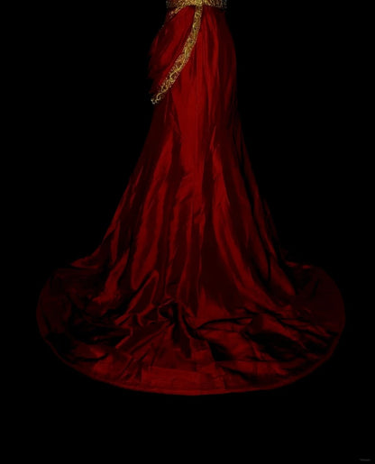 Elegantes, ärmelloses, bordeauxrotes A-Linien-Abendkleid mit goldenen Applikationen und goldenen Applikationen, langes Abendkleid für die Oberstufe (N1369)