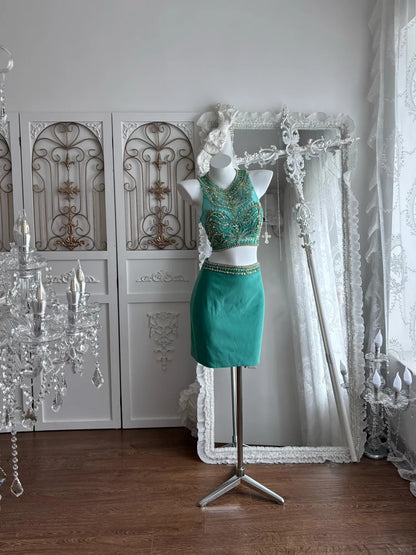 Modest Hoco Dress Homecoming Dresses Sheath Green Backless 16th Birthday Party Outfits RB6385