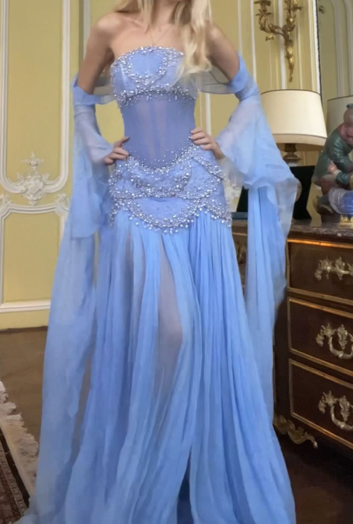 Robe de bal élégante en mousseline de soie bleue, coupe trapèze, sans bretelles, ornée de perles, tenue de soirée pour 20e anniversaire, RB1966