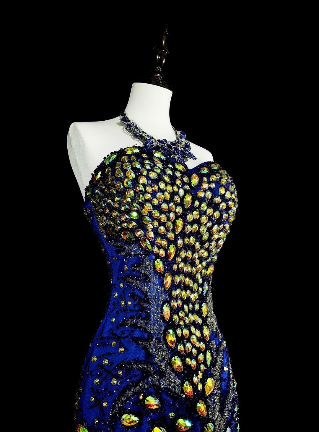 Robe de bal longue vintage sirène bleu royal en tulle, coupe cœur, années 70, référence N1833