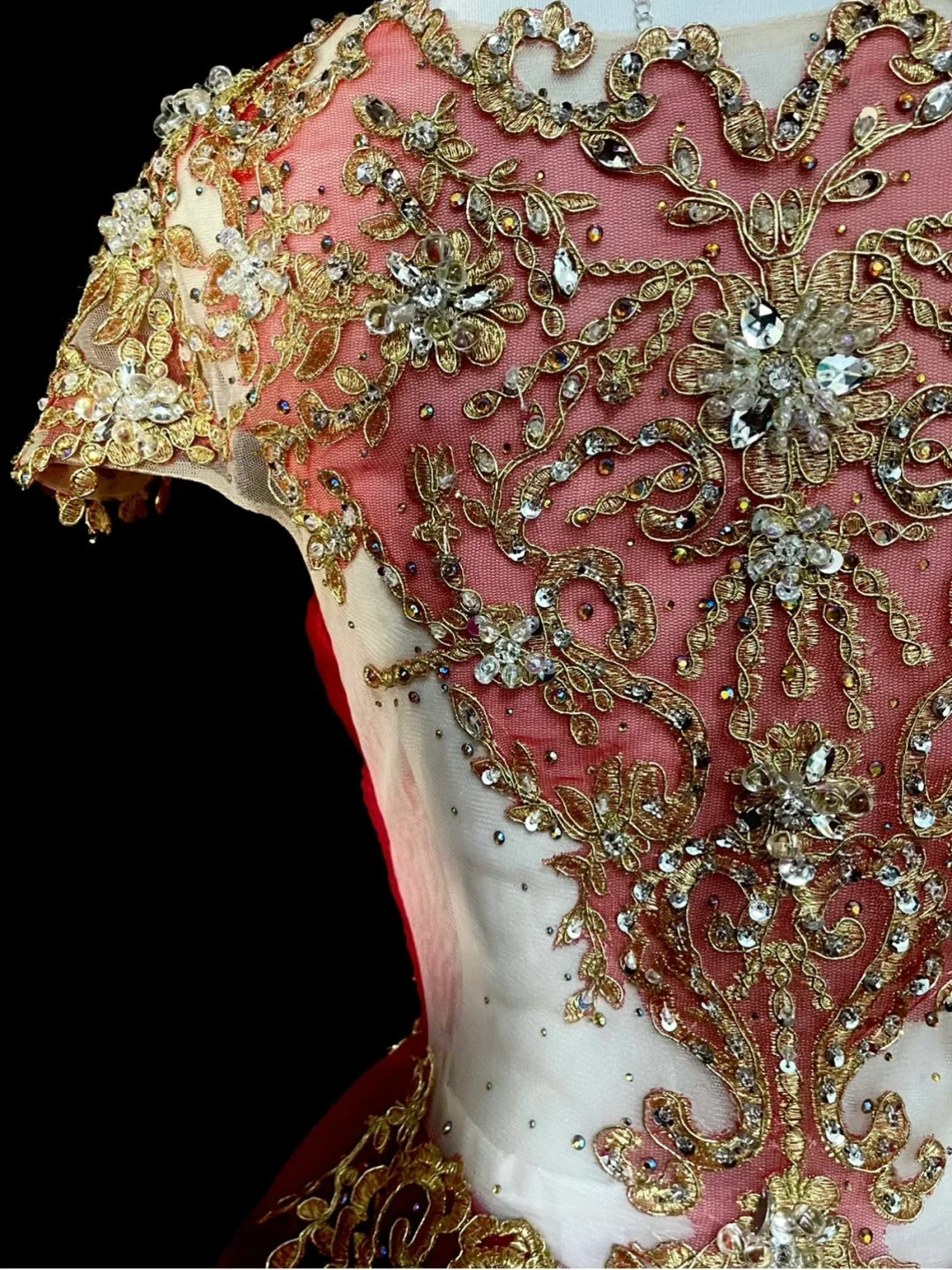 Robe de bal chic, décolleté rond, en tulle rouge et dentelle dorée, longue, tenue de soirée pour jeunes filles, robe de bal de fin d'année N1375