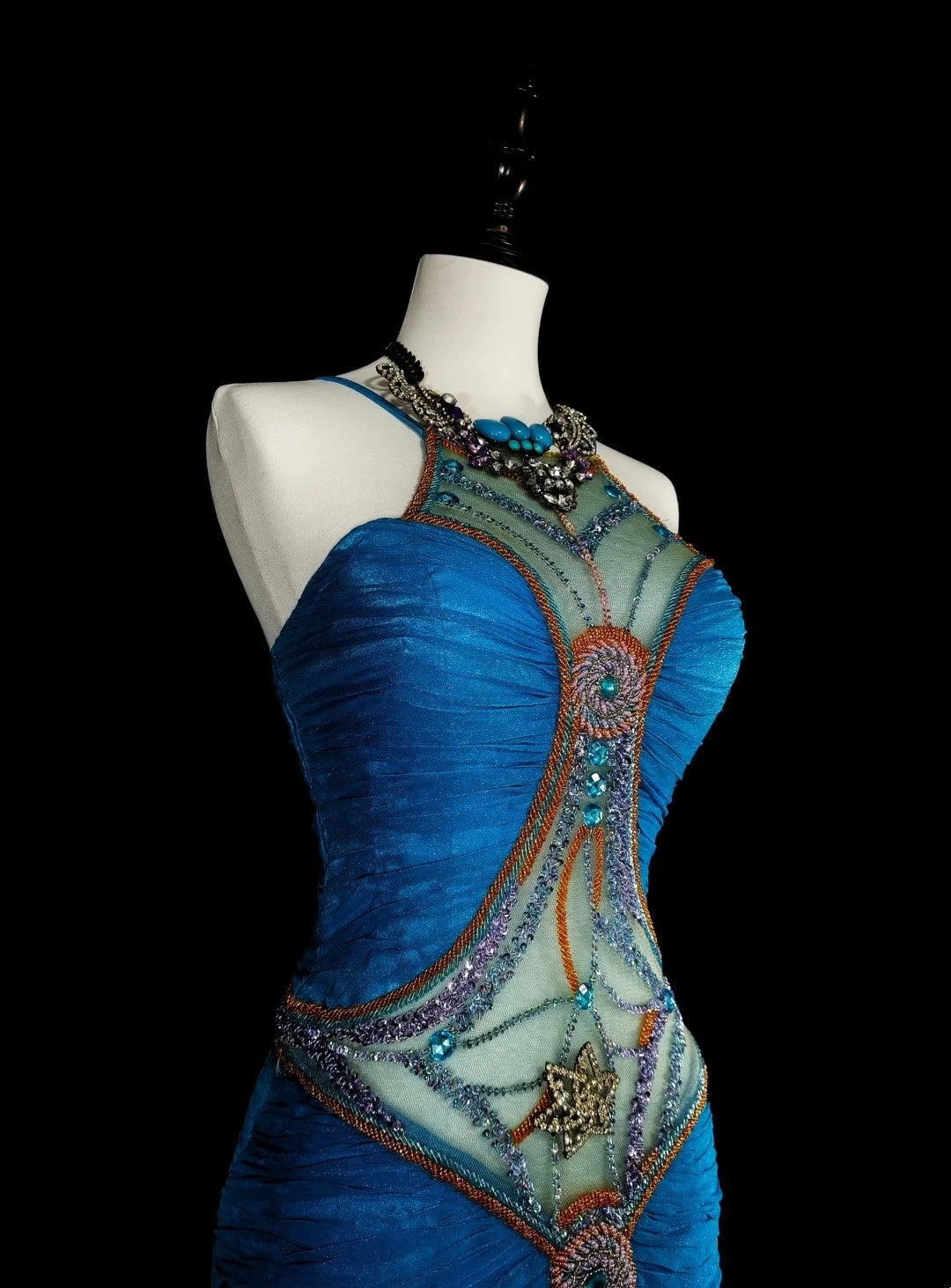 Robe de bal vintage sirène esthétique, col bijou, bleu royal, perles, inspiration classique, N2006