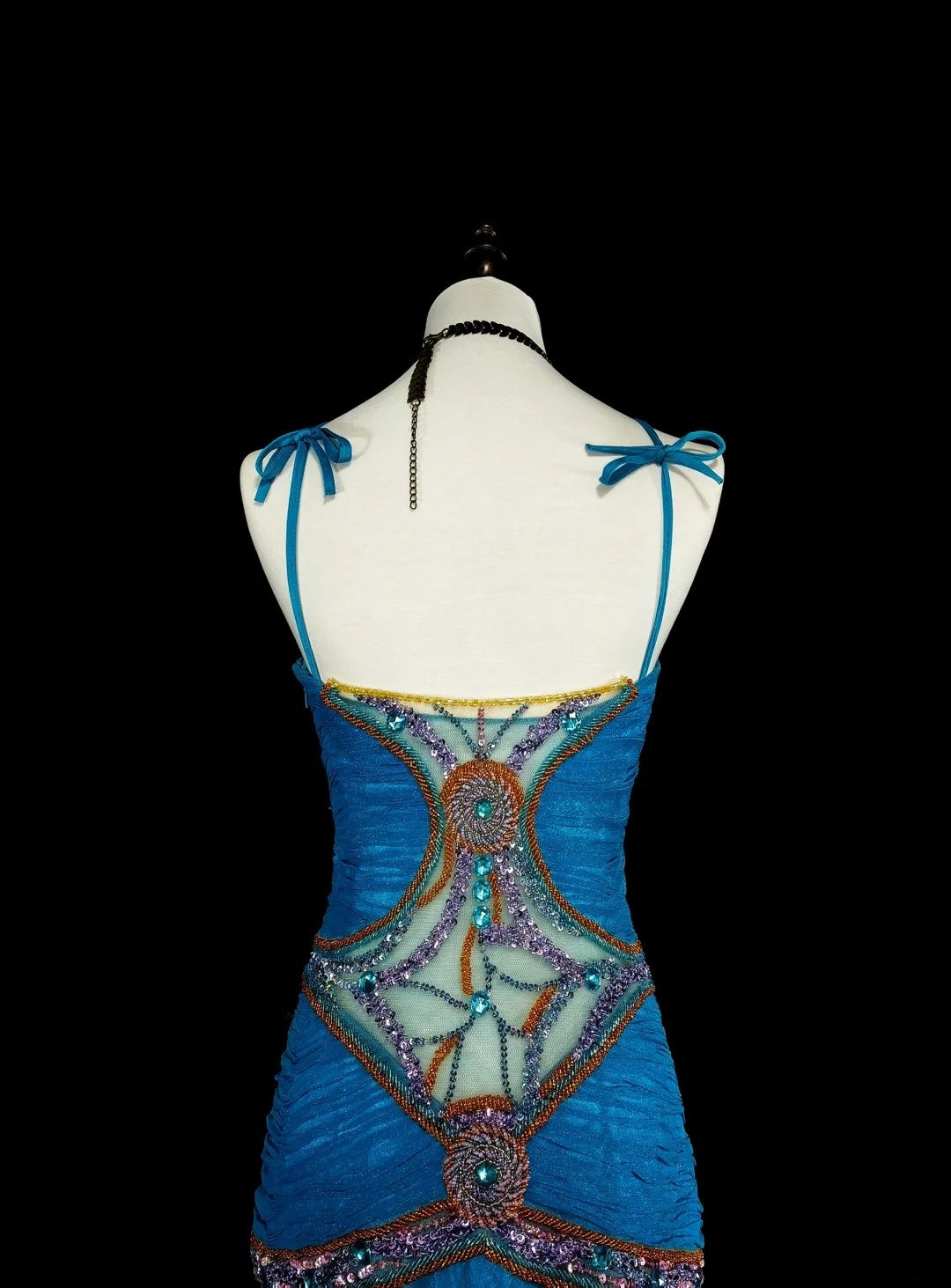 Robe de bal vintage sirène esthétique, col bijou, bleu royal, perles, inspiration classique, N2006