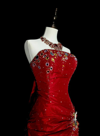 Vintage Meerjungfrauen-Kleid, trägerlos, roter Satin, 90er Jahre, mit Perlenstickerei, langes, formelles Abendkleid N1380