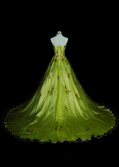 Robe de bal chic sans bretelles en tulle vert ornée de perles, longue, tenue de soirée pour les jeunes filles (N1379).
