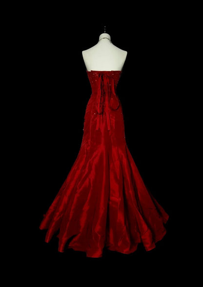 Vintage Meerjungfrauen-Kleid, trägerlos, roter Satin, 90er Jahre, mit Perlenstickerei, langes, formelles Abendkleid N1380