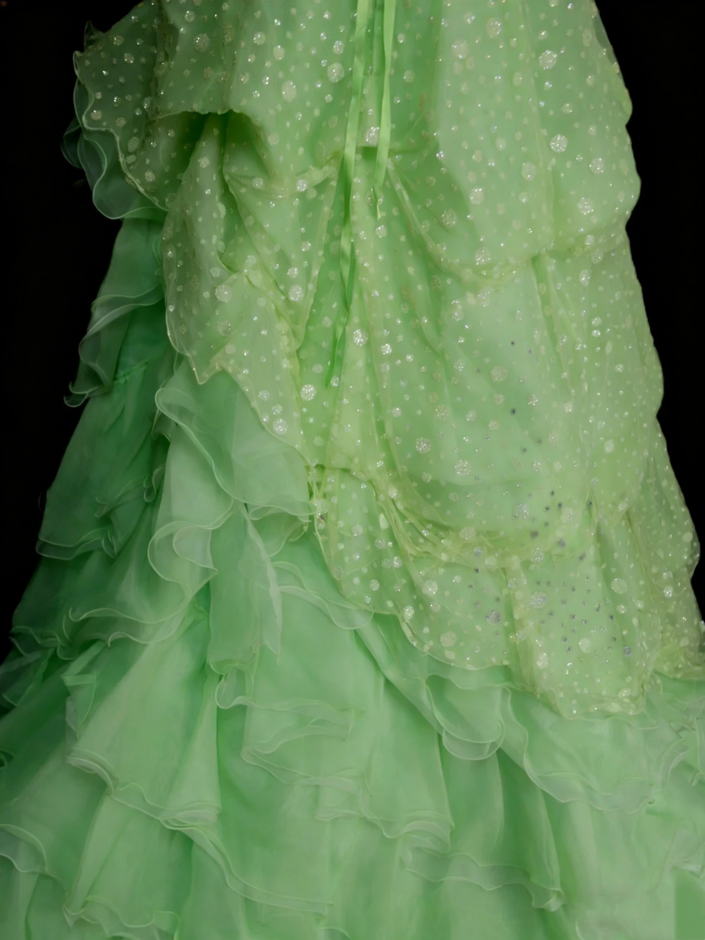 Elegantes Ballkleid mit Herzausschnitt aus grünem Organza im Stil der 80er Jahre – Inspiration für lange Abendkleider, Partykleider, Vintage-Kleid für den 16. Geburtstag (N1311)