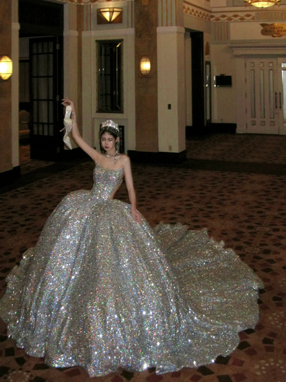 Robe de bal intemporelle bustier argentée à sequins, longue robe de soirée, inspiration robe de bal RB1956