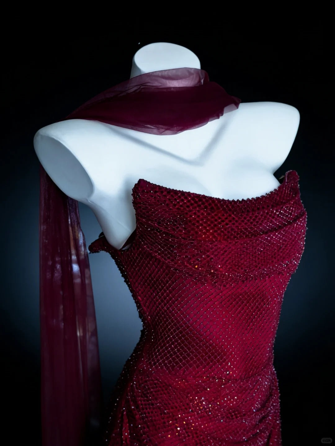 Belles Robes de Bal Sirène bustier bordeaux pailletée avec écharpe Longue Robe de Soirée N3046