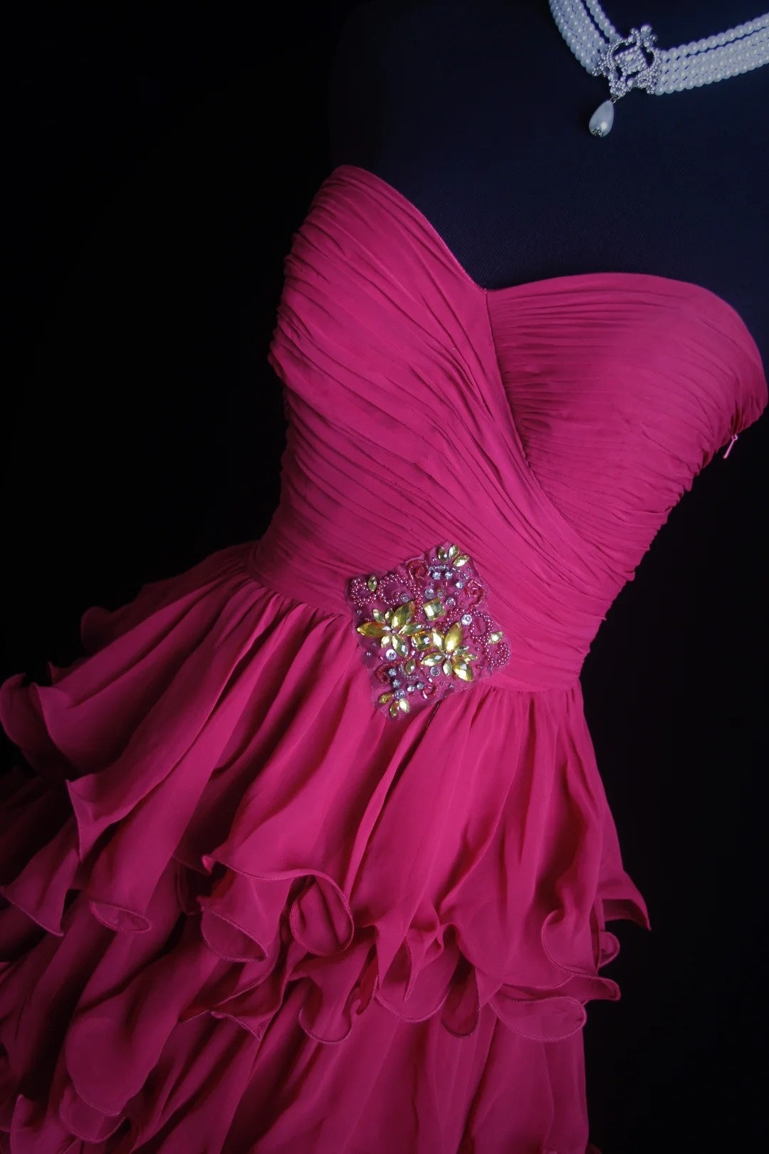 Retro-A-Linien-Abendkleid mit Herzausschnitt, rosa Chiffon-Lagen, Stufenrock, Inspiration für lange Abendkleider im Stil der 2000er Jahre, Outfit für den 19. Geburtstag, formelles Kleid N501