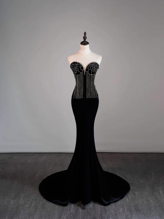 Robe de soirée sirène modeste en velours noir à décolleté cœur pour adolescentes, idéale pour le bal de fin d'année (N1178)