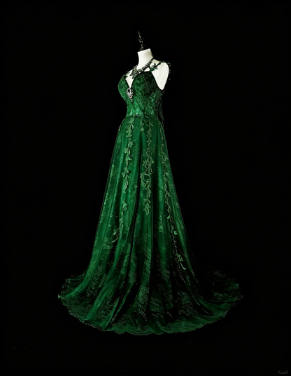 Robe de bal longue N1847, coupe trapèze, bretelles spaghetti, tulle vert foncé orné d'appliqués