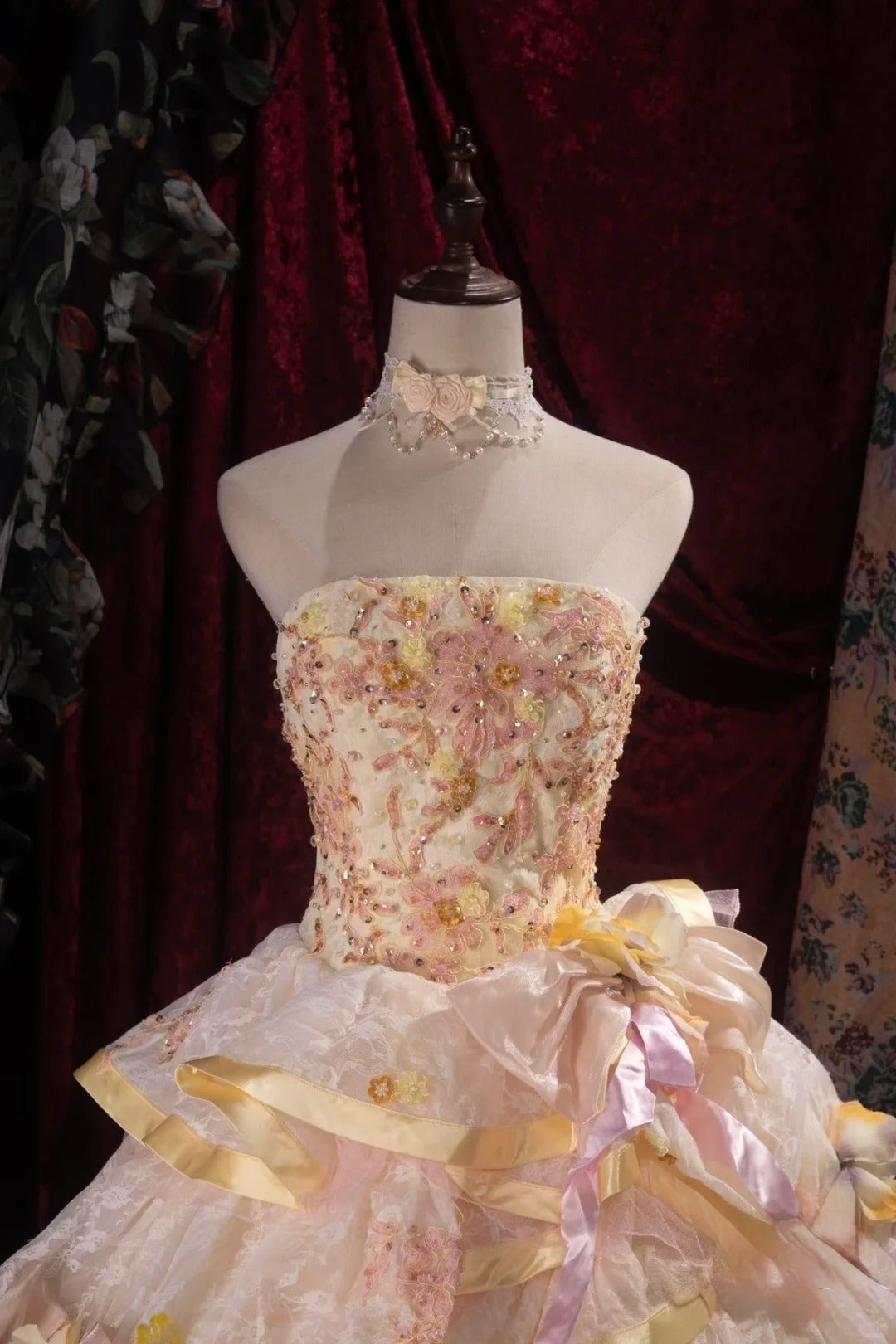 Robe De Bal Magnifique Sans Bretelles Jaune Avec Appliqué Robe De Quinceañera Longue Robe De Quinceañera Douce 15 16 Vestido De Princesa RB4477