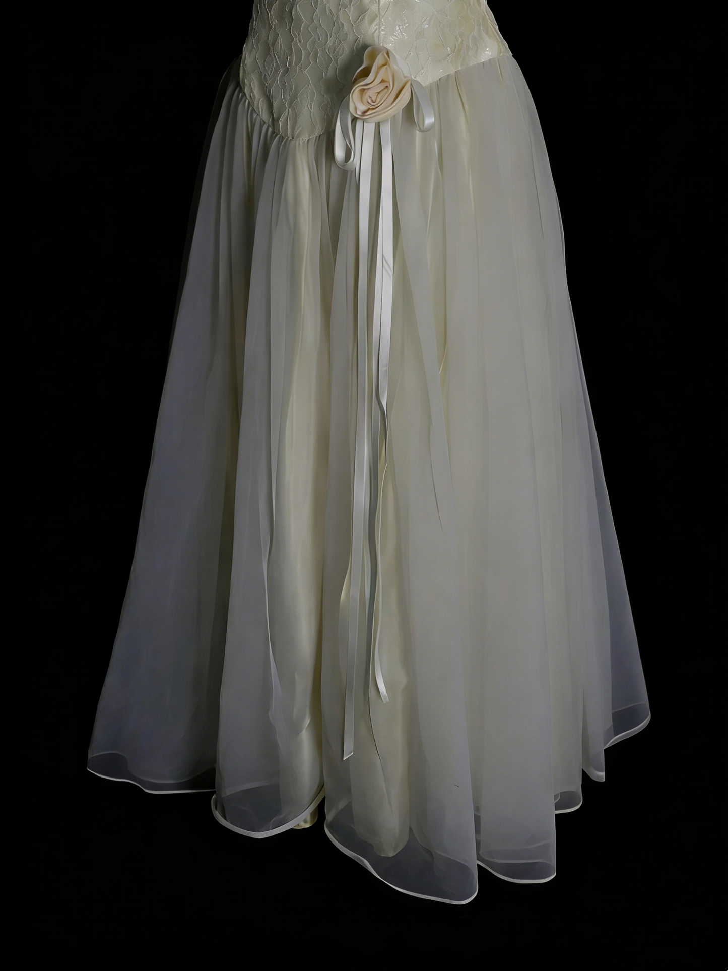 Einfaches A-Linien-Sweetheart-Brautkleid in Teelänge aus Spitze, figurbetontes Brautkleid N2132