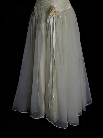 Einfaches A-Linien-Sweetheart-Brautkleid in Teelänge aus Spitze, figurbetontes Brautkleid N2132