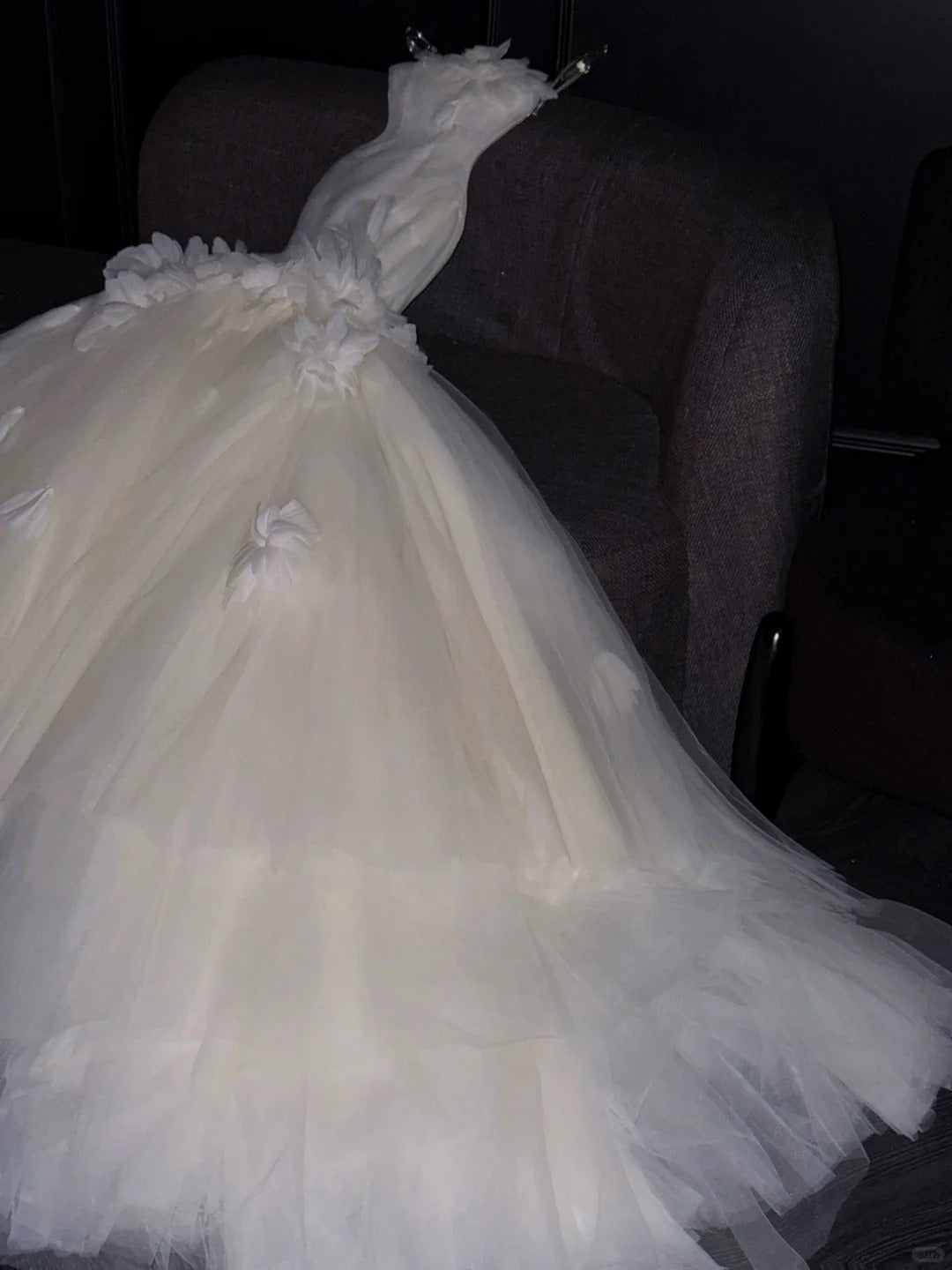 Dreamy Mermaid Strapless Tulle White With Flowers Brides Gown Bridal Dress Style Long Wedding Dresses RB6667