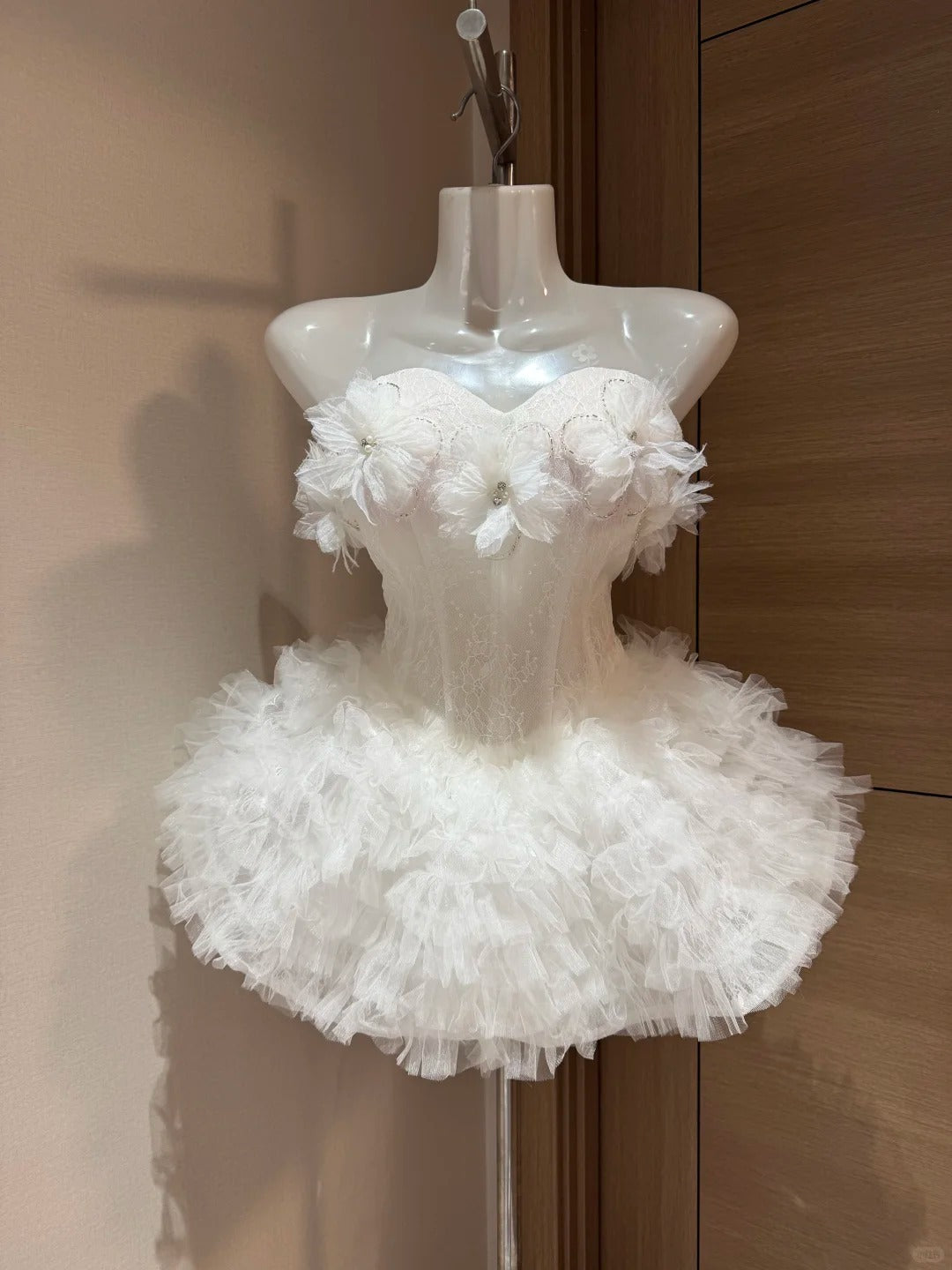 Jolies robes de bal bustier en tulle blanc pour une soirée à Rio, inspiration robes de bal Hoco Idées robes de bal RB4033