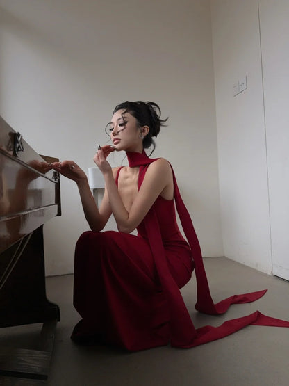 Einzigartiges Meerjungfrauen-Spaghettiträgerkleid in leuchtendem Rot mit Schal – langes Ballkleid, Inspiration für Geburtstagskleider, formelles Abendkleid N464