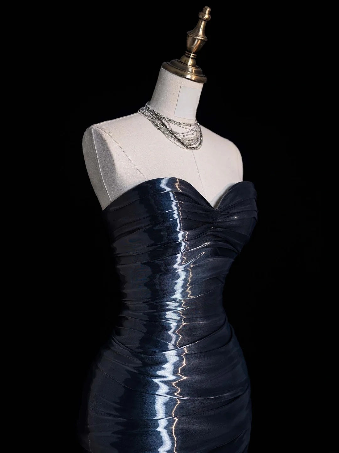 Robe de bal sirène bleu marine à décolleté cœur, inspiration robe de princesse pour remise de diplôme B432