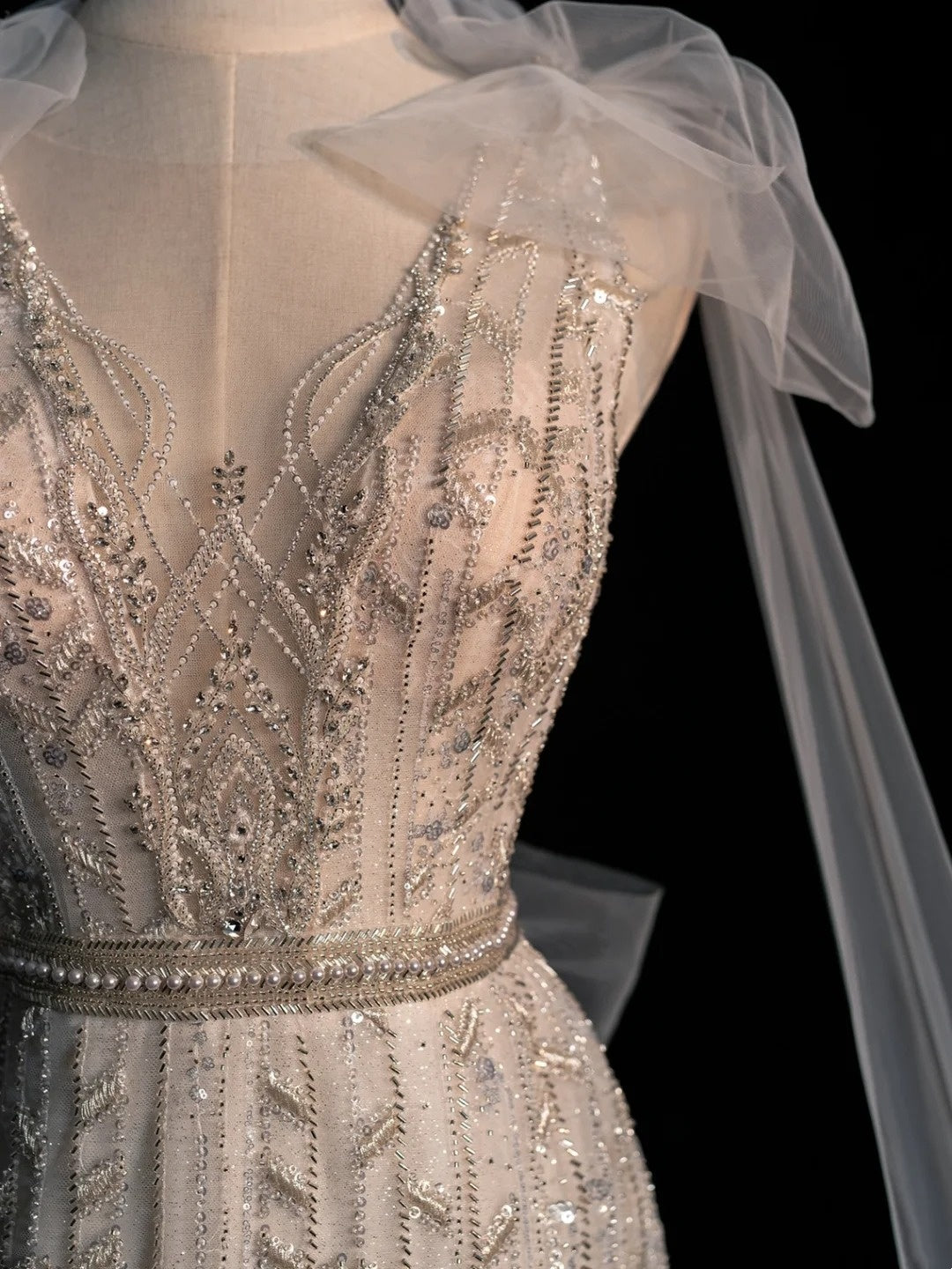 Sparkly Wedding Dresses Mermaid V Neck Ivory Sequins Long Brides Dress Fitted Bridal Gown N1353