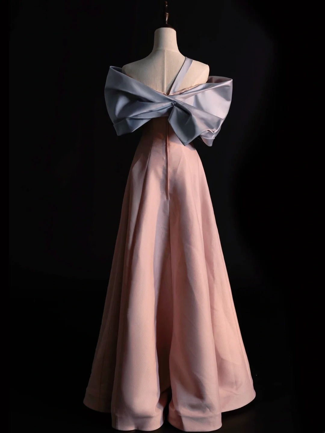 Elegantes, einseitig schulterfreies, rosafarbenes Satinkleid mit Schleife in A-Linie – langes Ballkleid/Abschlusskleid N1219