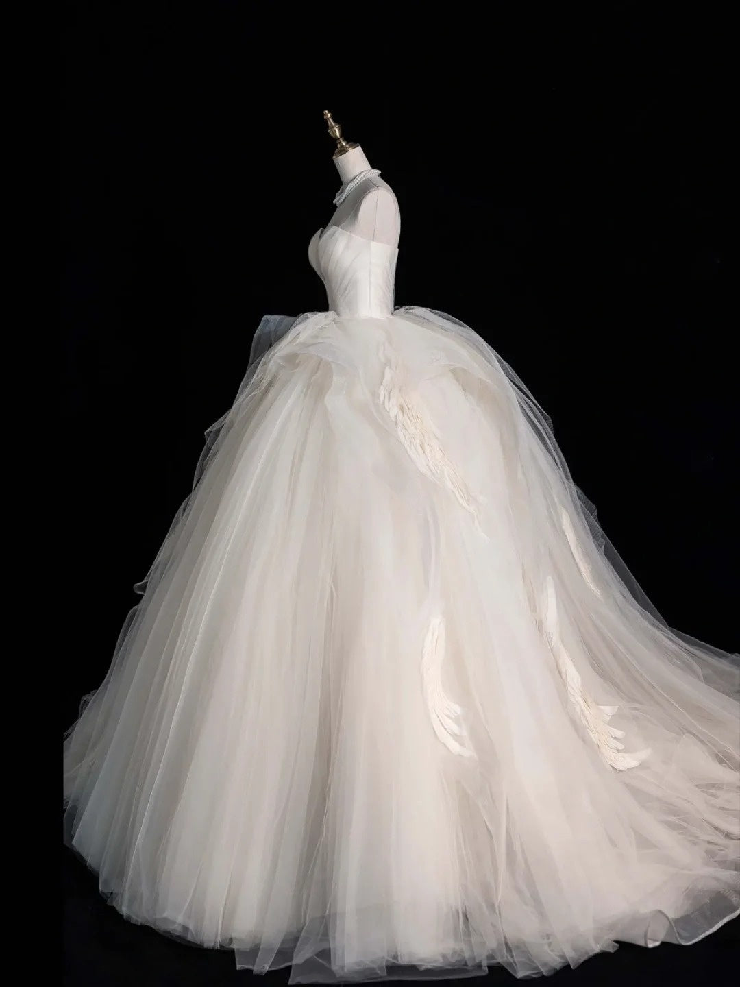 Robe de bal sobre en tulle blanc, décolleté cœur, longue robe de mariée féérique d'automne N675