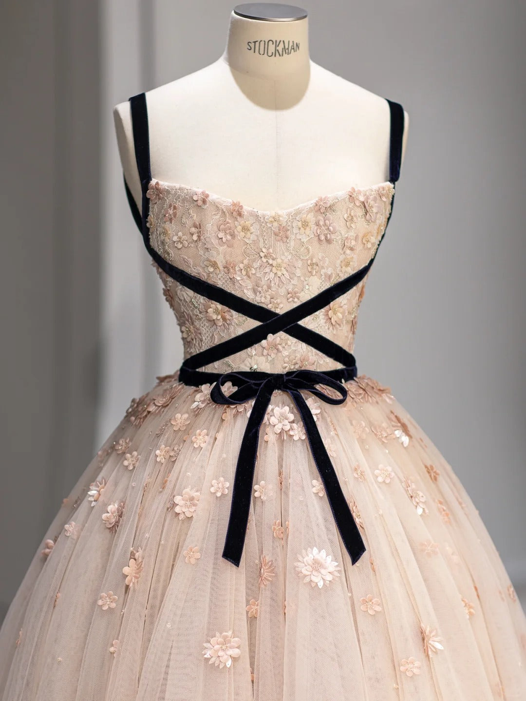 Beautiful Ball Gown Spaghetti Straps Light Pink Tulle Sleeveless Long Prom Dresses Inspo Formal Outfits RB3991