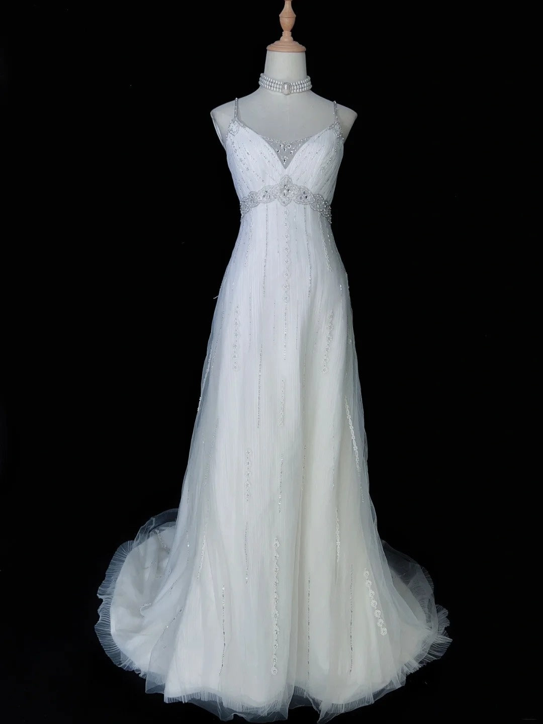 Robes de mariée uniques, ligne A, fines bretelles, tulle blanc avec perles, longue robe de mariée N3646