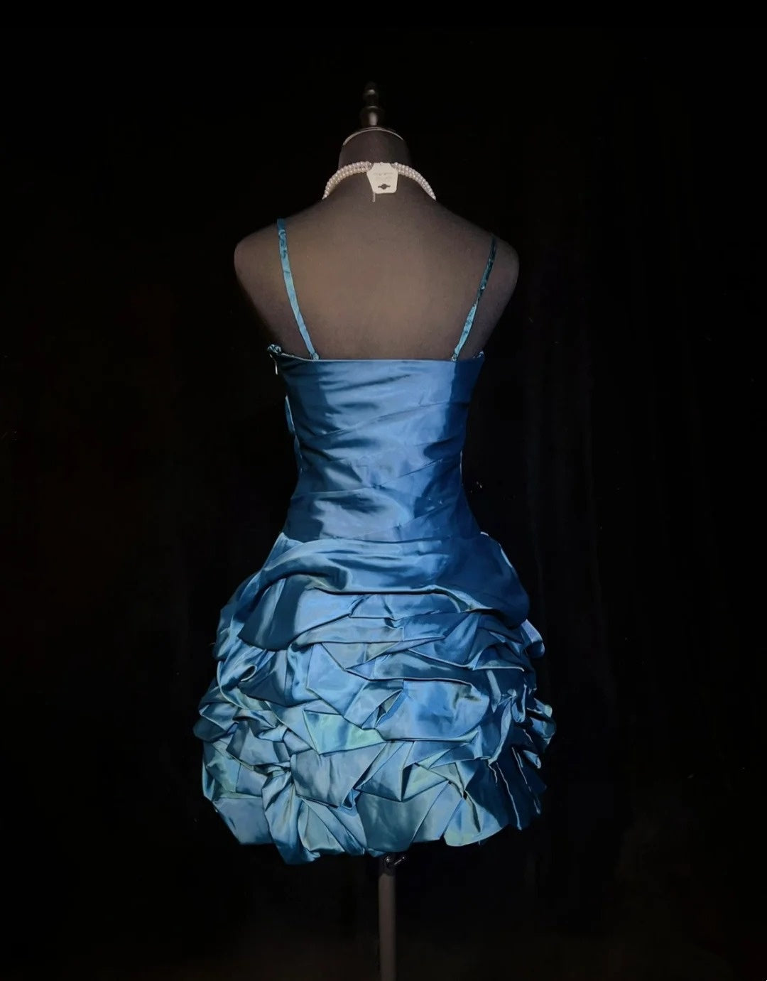 Robes Courtes de Soirée Y2K 2000s Vintage Fourreau Bretelles Fines en Satin Bleu à Volants N3111