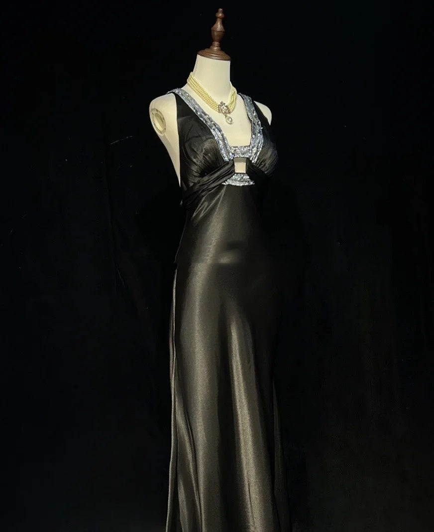 Vintage Abschlussballkleider Meerjungfrau V-Ausschnitt 90er Jahre Satin mit Perlenbesatz Langes Abendkleid N2509