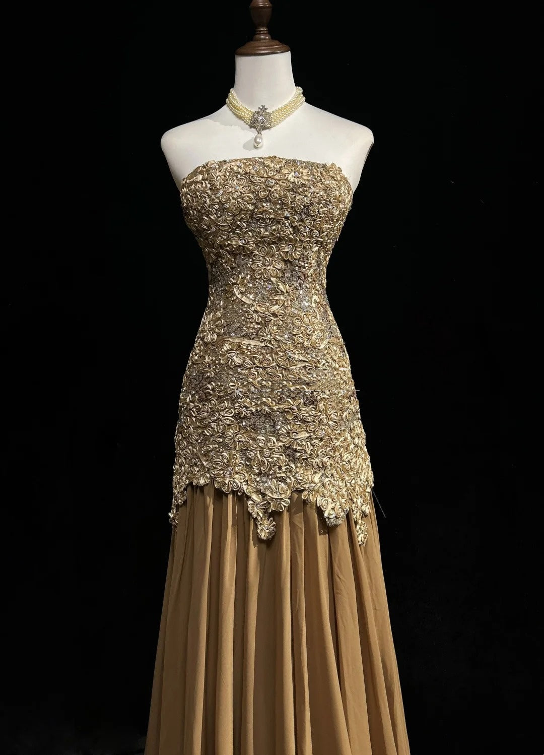 Vintage Abiballkleider 1960er Meerjungfrau Trägerlos Gold Spitze Lang Abiballkleid N3103