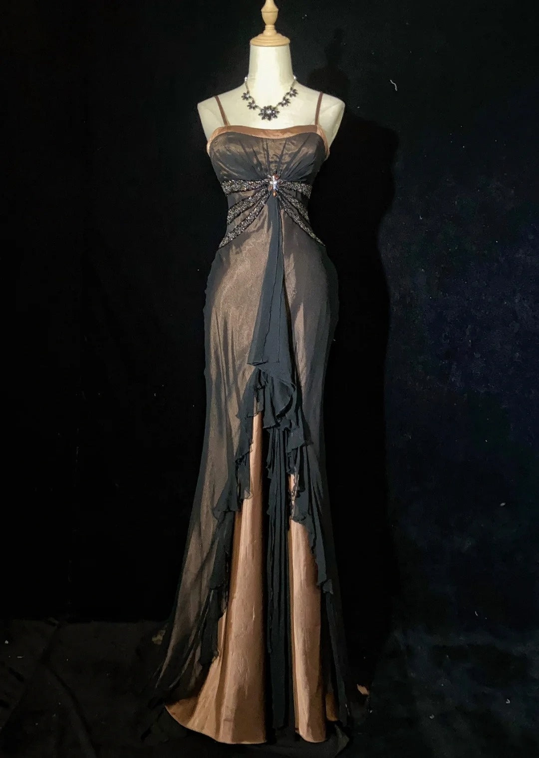 Vintage-Abschlussballkleider Spaghettiträger Meerjungfrau Braun Satin Schwarz Chiffon Lange Formelle Abendkleider N3861