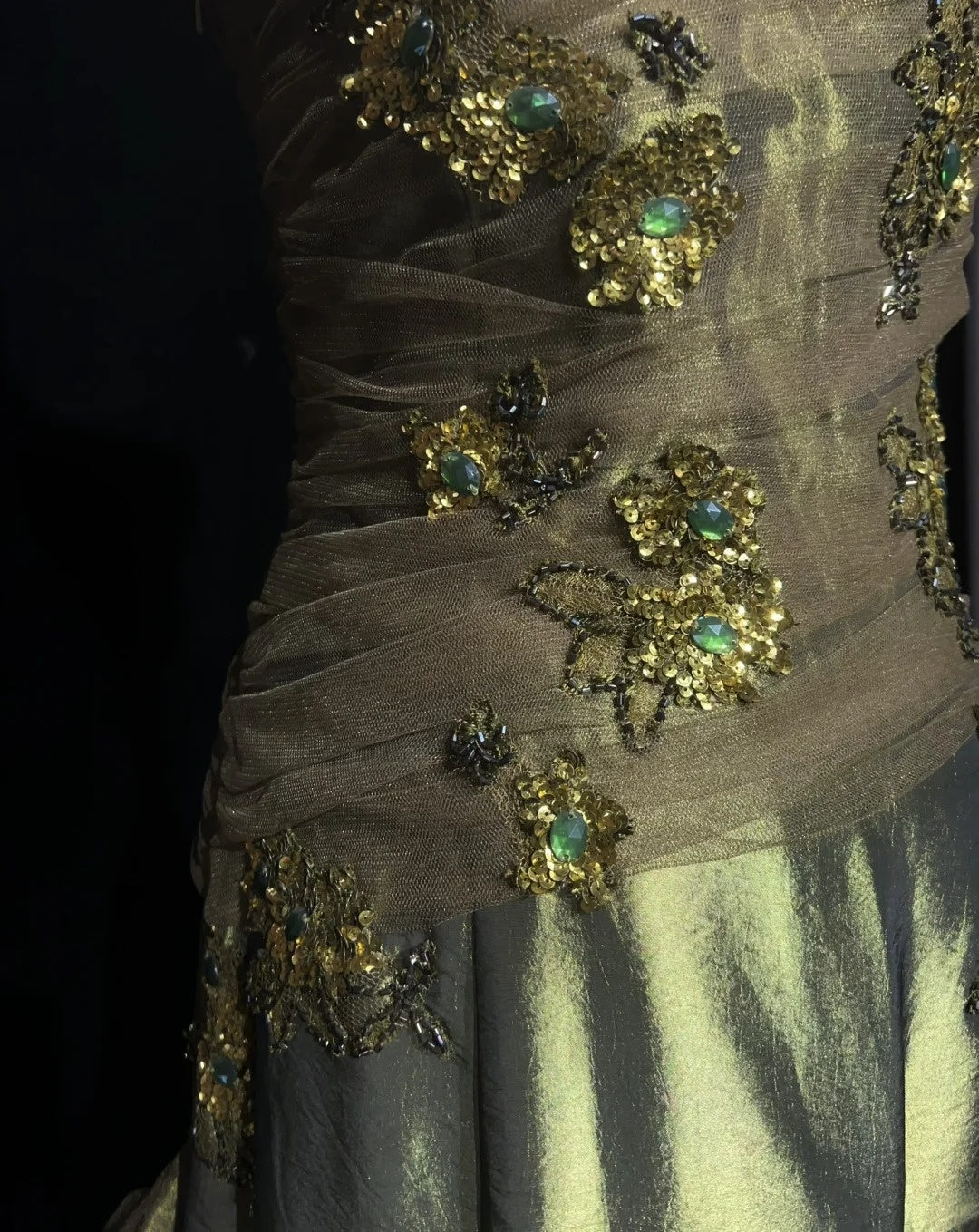 Vintage Abschlussballkleider Meerjungfrau Sweetheart Olivgrün Satin mit Perlenbesatz 1980er Jahre Langes Abendkleid N2622