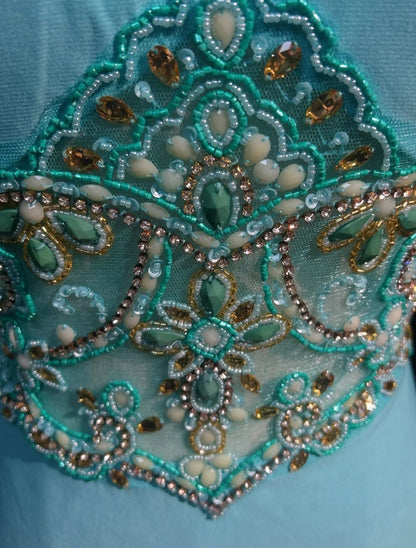 Elegantes Etui-Kleid mit U-Boot-Ausschnitt, hellblauem Satin, kurzes Mini-Heimkehrkleid, Hoco-Kleider N2441