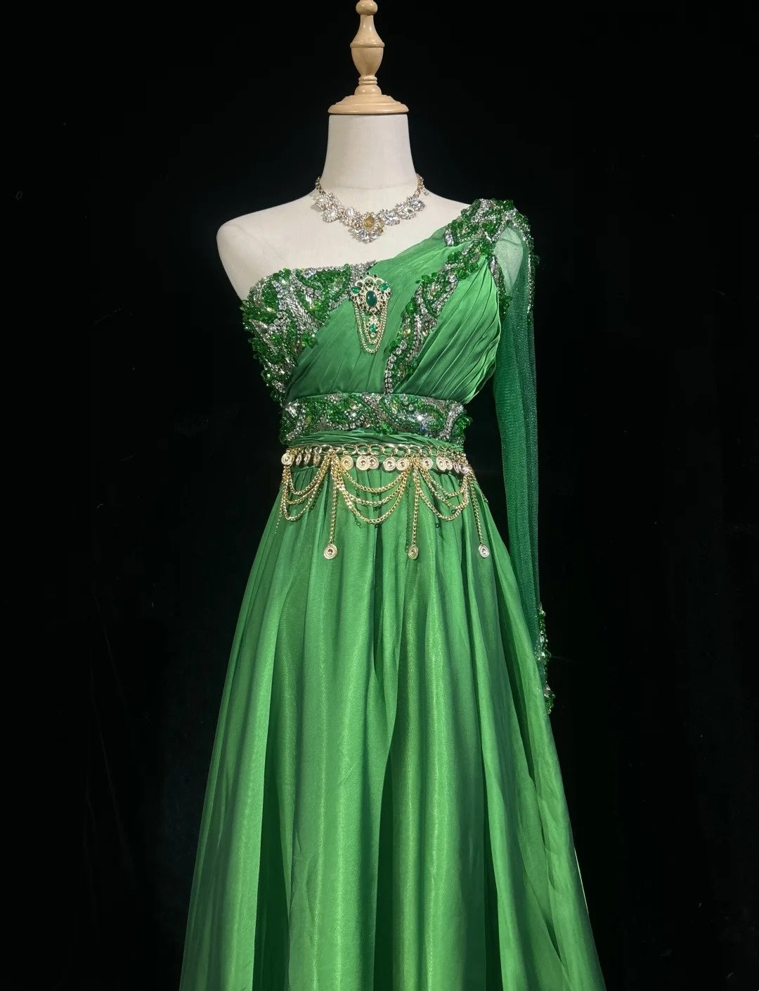Sexy A-Linien-Kleid, One-Shoulder, Grün, Chiffon mit Perlen, Strasssteinen, Ballkleid, Lang, Abendkleid N2697