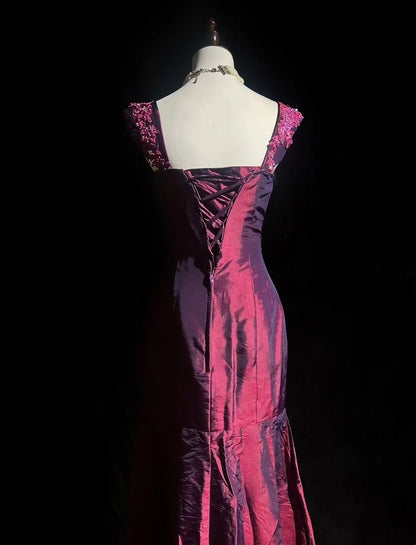 Robes de Bal Vintage Sirène Coeur Bordeaux avec Appliques Années 1960 Longue Robe de Soirée N2607
