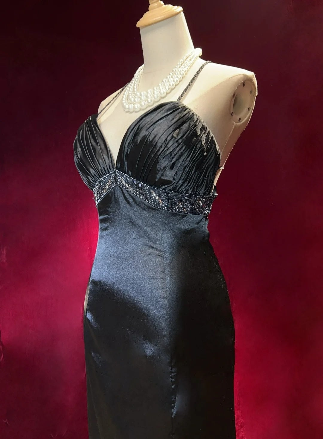 Vintage Abschlussballkleider Meerjungfrau Spaghetti-Träger Black Tie Kleid Ärmellos Taft 90er Langes Abendkleid N2882