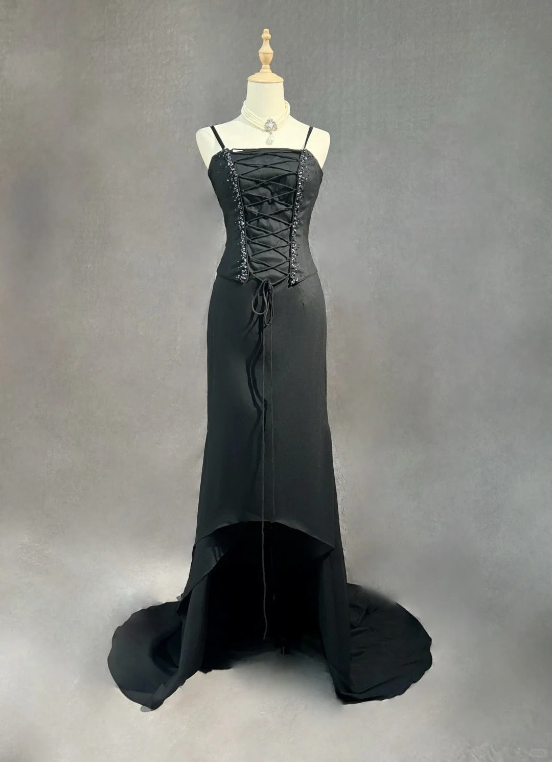 Vintage Prom Dresses 1950er Jahre High-Low Spaghettiträger Black Tie Kleid Ärmellose Abendgarderobe RB4339
