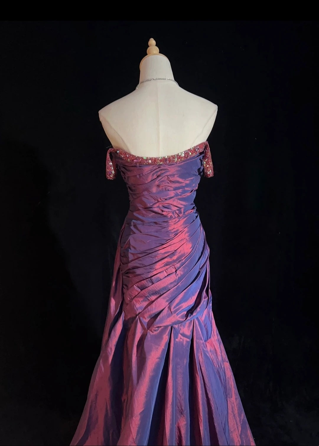 Robes de bal vintage des années 80 sirène col carré en taffetas bordeaux longueur ras du sol avec perles plissées tenues de soirée N3127