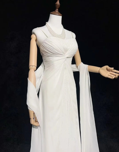 Schlichte Brautkleider A-Linie Spaghettiträger Chiffon Weiß Plissiert Sommer Strand Langes Hochzeitskleid N3831
