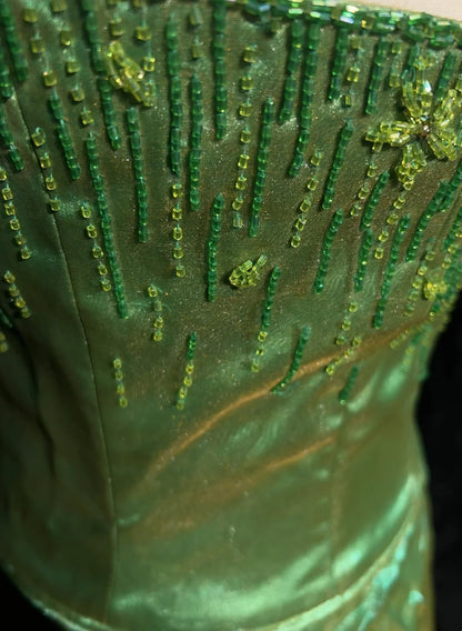 Robes de bal élégantes Robe de soirée en organza vert à bretelles spaghetti et perles, longue robe de soirée formelle N2914