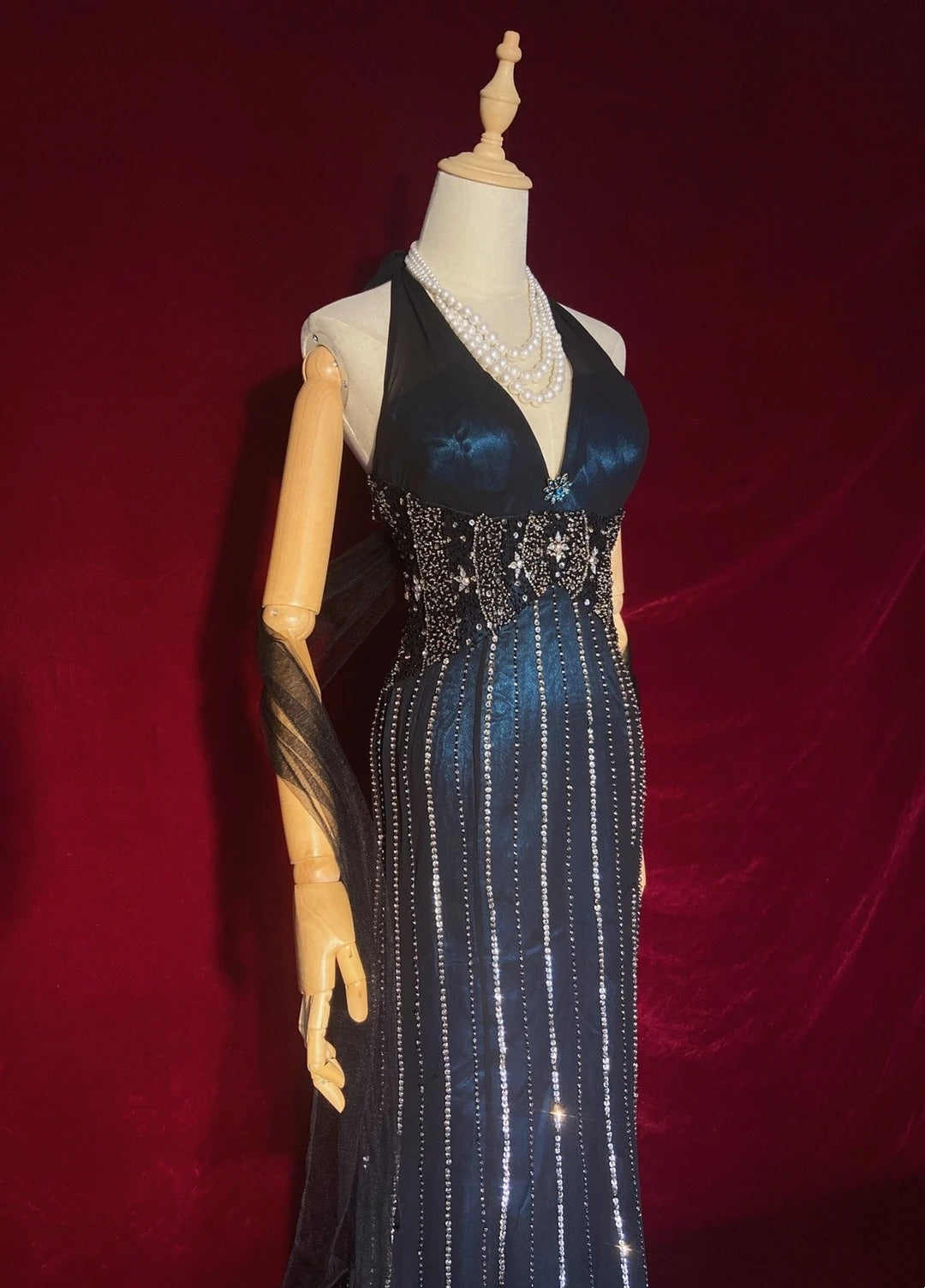 Funkelnde Abschlussballkleider Inspo Meerjungfrau 90er Neckholder Dunkelmarineblau mit Perlen für Damen Ballkleid N3273